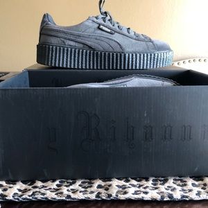 8.5 Women’s Creeper Velvet GlacierGray shoes